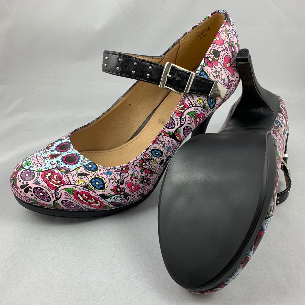 One-of-kind SUGAR SKULL HYDROGRAPHIC pumps 💕💀💕 - Picture 7 of 8